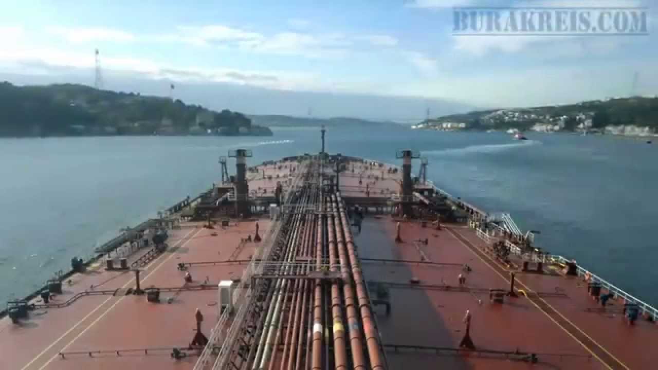 İstanbul Boğazı Gemi Geçişi | Istanbul Strait Ship Passage
